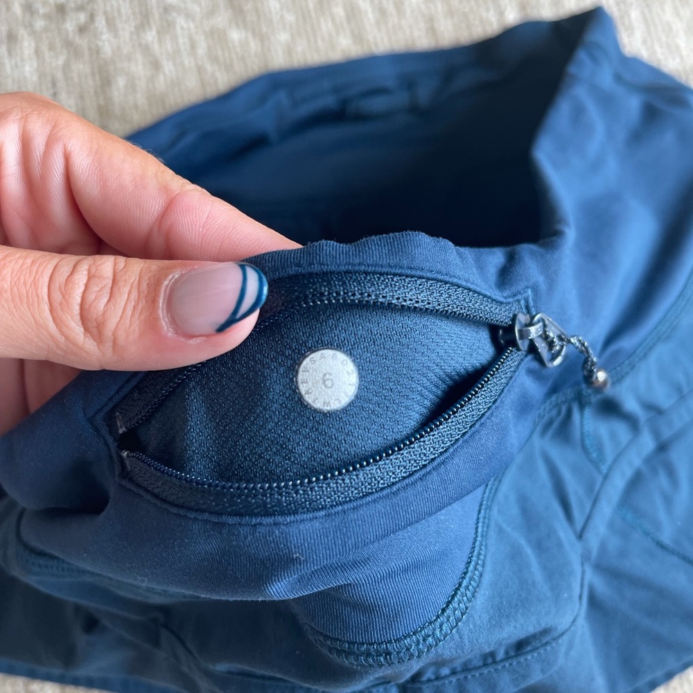 Lululemon shorts size 6